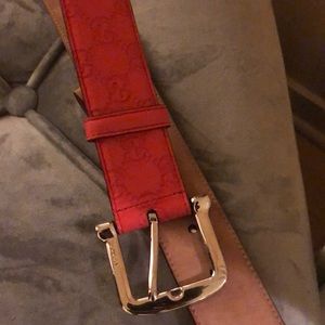 Red Gucci women belt